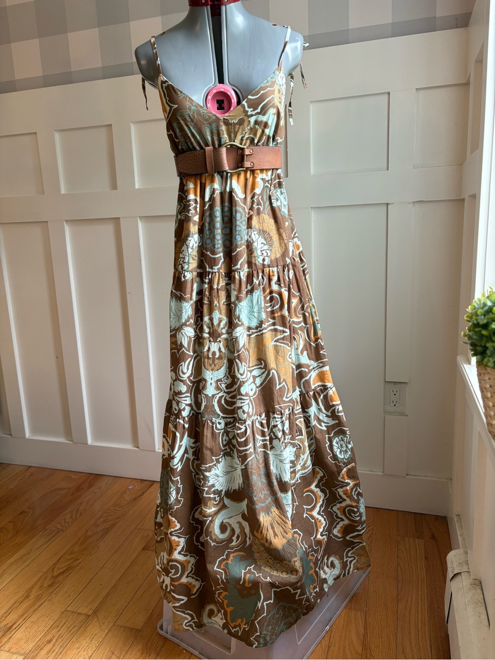 Sleeveless Brown Floral Tiered Maxi Dress Small - Picture 6 of 10